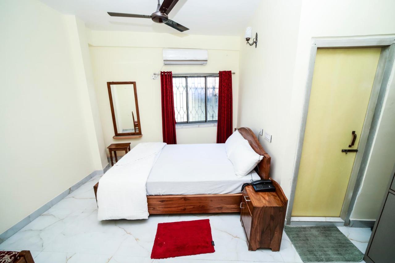 Rishika Guest House And Banquet Калькутта Экстерьер фото